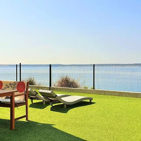 Apartment Nicolas - & Sea 10m Away - Amazing Sea View! *
