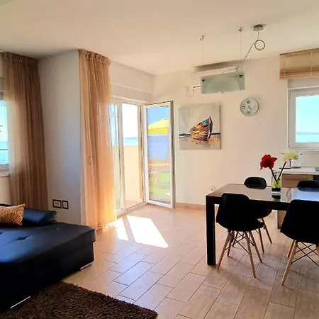 Nicolas - & Sea 10m Away - Amazing Sea View! *