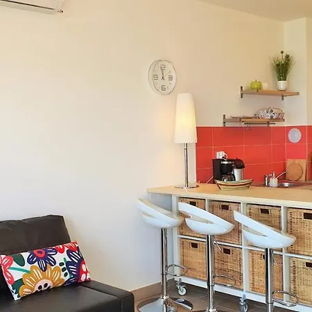 Nicolas - & Sea 10m Away - Amazing Sea View! *