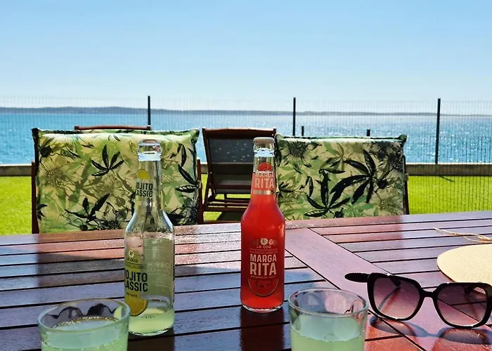 Nicolas - & Sea 10m Away - Amazing Sea View! Apartman